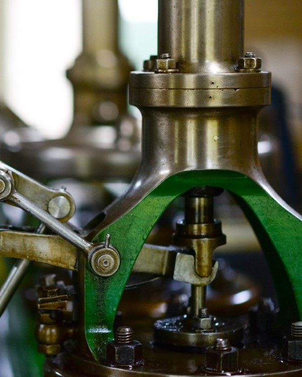 Custom Manufacturing Engineering